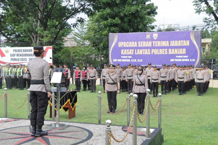 Resmi AKP Risda Idfira Gantikan Posisi AKP Eko Guntar Sebagai Kasat Lantas Polres Banjar.