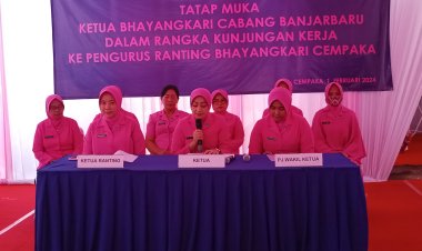 Kunjungan kerja Ketua Bhayangkari Cabang Banjarbaru Untuk Ranting Bhayangkari Cempaka, Ini Pesan Nya.