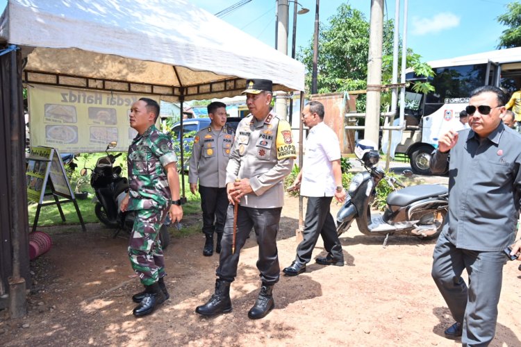 Turun Langsung Pantau Kegiatan Pemilu, Kapolda Kalimantan Selatan Harapkan Keamanan Dalam Proses Demokrasi.