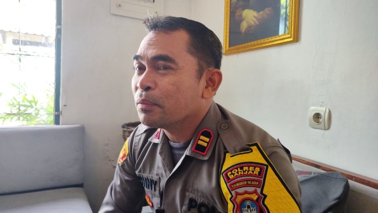 Viral, Peziarah kehabisan Uang Akibat Pengelola Kubah Logabang Meminta Hingga Jutaan Rupiah Untuk Membeli Bunga