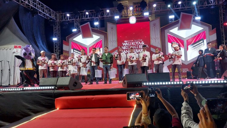 Masyarakat Padati Acara Pembukaan Peluncuran Pemilihan Walikota Dan Calon Walikota 2024 Di Banjarbaru