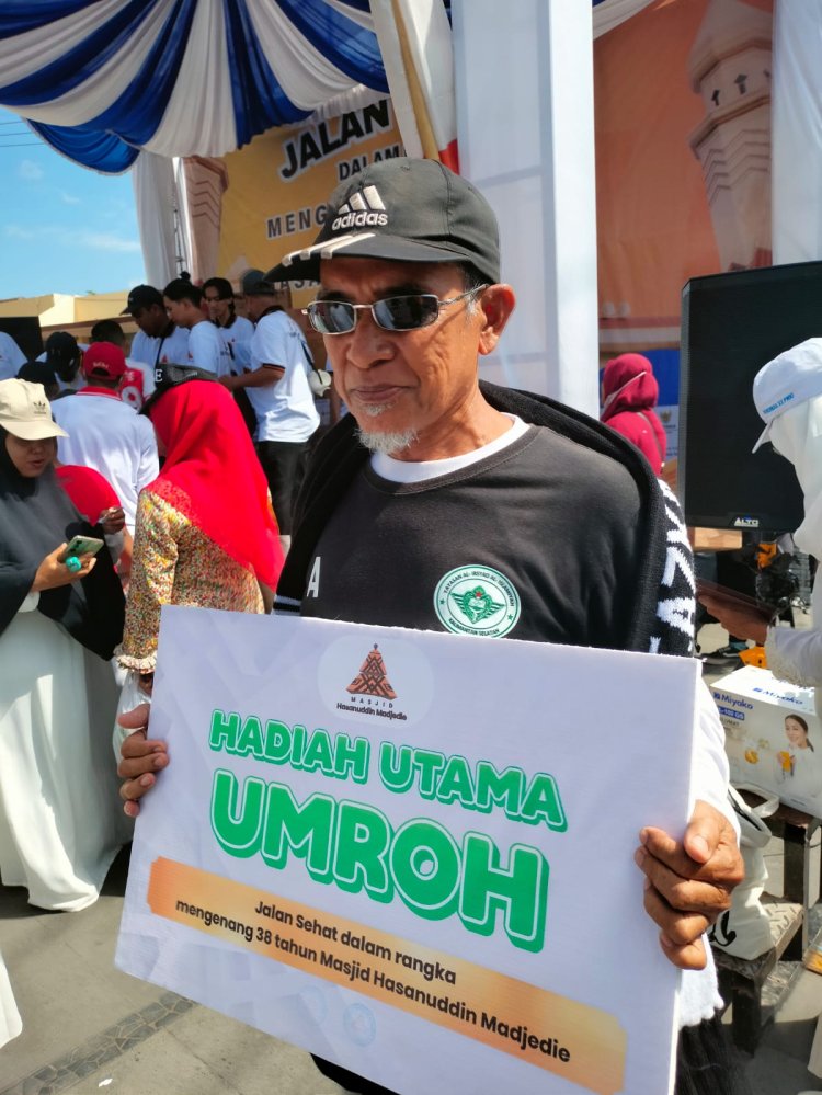 Jamaah Masjid An-Nur Raih Umroh Gratis dari Masjid Hasanuddin Madjedie