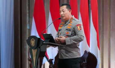 Kapolri Isi Materi Pemberantasan Korupsi di Retreat Kabinet Merah Putih