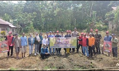 Tanam Perdana Kelompok Tani Sidodadi Binaan Aiptu Zainuddin Bentuk Dukungan Asta Cita