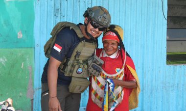 Pahami Peran Penting Ibu Untuk Anak Anggota OPS Damai Cartenz Lakukan Pendekatan Mama Papua