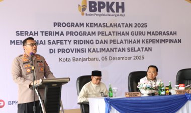 230 Guru Mengaji dan Madrasah di Banjarbaru Dapat SIM C Gratis Lewat Program Safety Riding