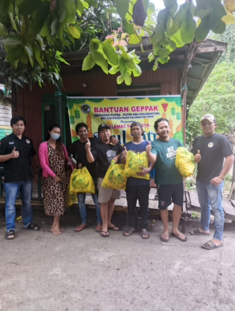 GEPPAK DPC PASER BERBAGI BERKAH RAMADAN, WUJUD KEPEDULIAN TERHADAP SESAMA