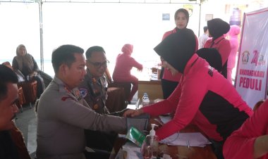 Polres Balangan Gelar Bakti Kesehatan, Layani Ratusan Warga Sambut Hari Bhayangkara ke-80