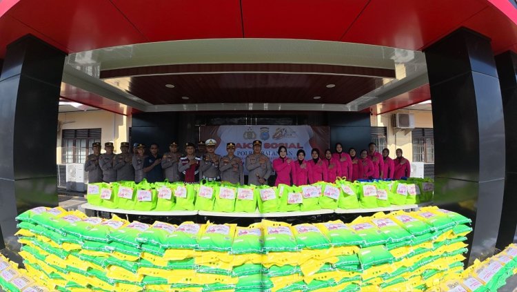 Polres Balangan Salurkan 1.100 Paket Bansos untuk Masyarakat Sambut Hari Bhayangkara ke-80